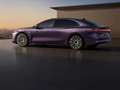 华为乾崑ADS、鸿蒙座舱上车！广汽旗舰轿车昊铂A800开启盲订 ！