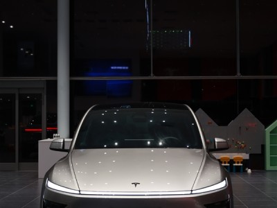 33.9万元 六座加长版特斯拉Model Y L已全部到店 !