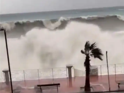 意大利多地遭强风暴侵袭：浪高约十米 ！