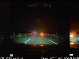 凌晨三点的高速公路 司机听到预警后紧急减速 死里逃生 ！