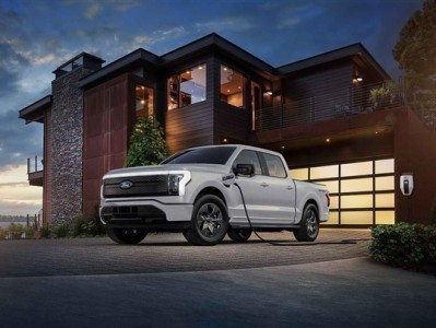 福特汽车将停产F-150纯电皮卡：预计损失超1300亿元 ！