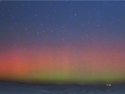 今晨发生地磁暴 中国夜空现绚丽极光 ！