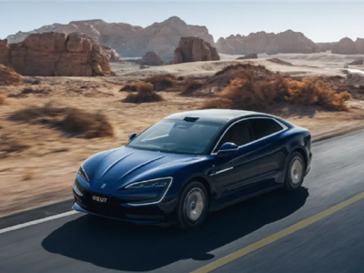 28项功能上新！仰望U7 V2.0 OTA升级:高速紧急靠边停+安全带振动 ！