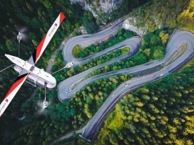 顺丰方舟80无人机获证：可运货60斤飞30公里 自带降落伞 ！