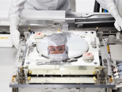 摆脱对日本100%依赖 三星将用上韩国产EUV光罩技术 ！