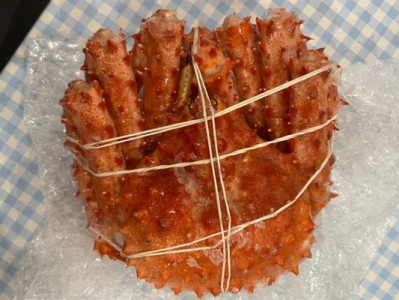 南京大学食堂推出999元帝王蟹：销售火热 !