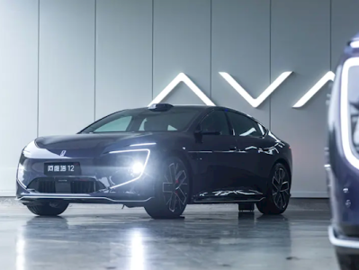 换装车顶激光雷达、后桥标配双电机！全新阿维塔12实车亮相 !