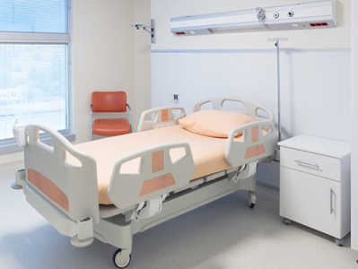 33岁男子突发心梗住进ICU 医生：熬夜抽烟是高危因素 ！