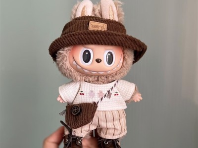 LABUBU二手价格崩了 黄牛坦言现在不好做 ！